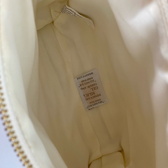 NWOT Paper Destiny Rose Print Zipper Pouch Makeup Cosmetic Bag 🌹 - Picture 5 of 7